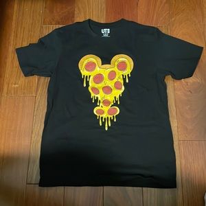 mens small pizza Mickey tee